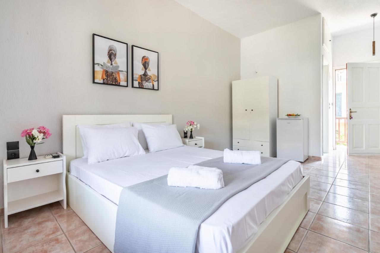 Konstantina Studios Skopelos Eksteriør billede